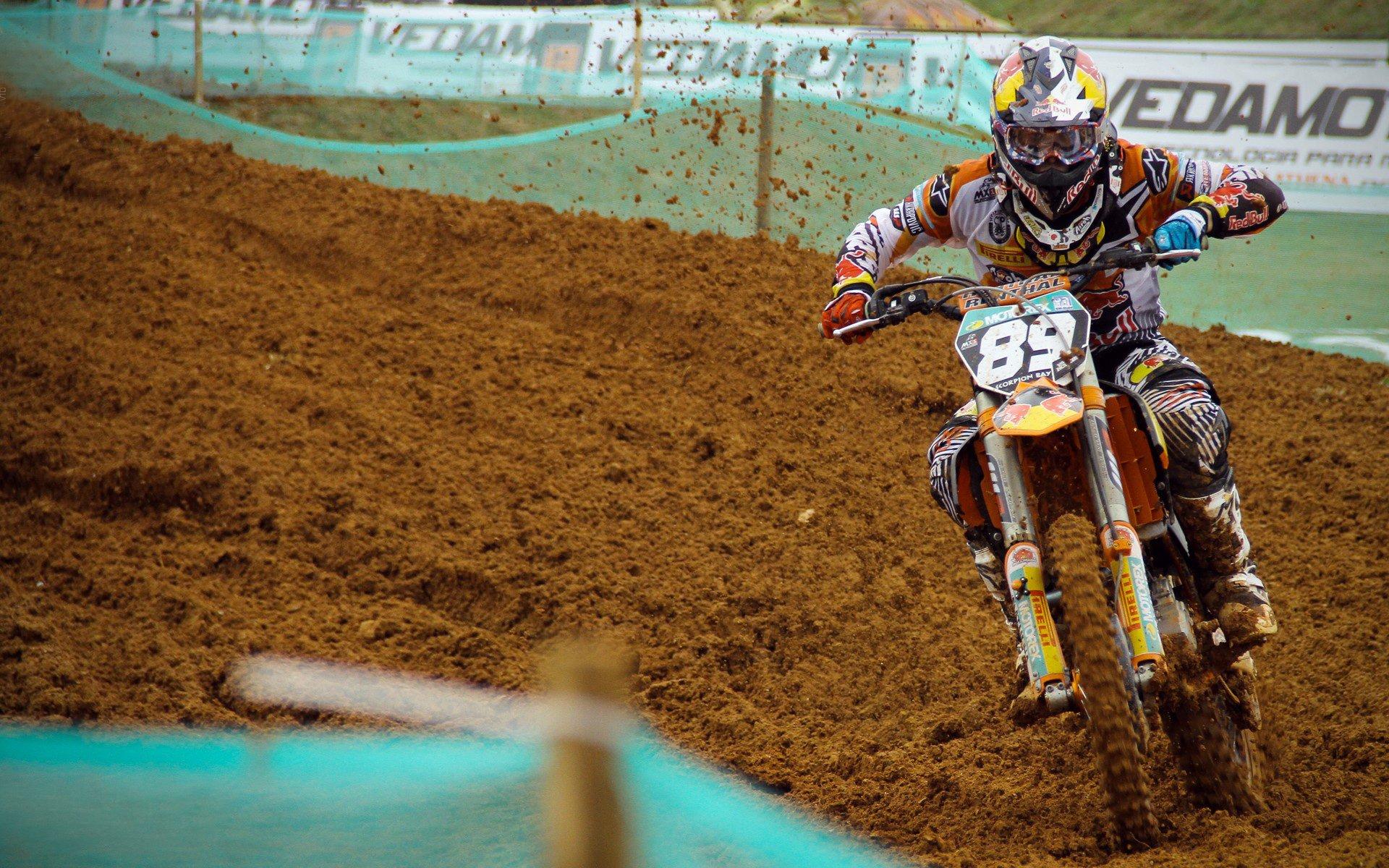 穆勒追平胡梅尔斯！德甲国家德比第29次出场创历史，拜仁多特巅峰对决再添传奇