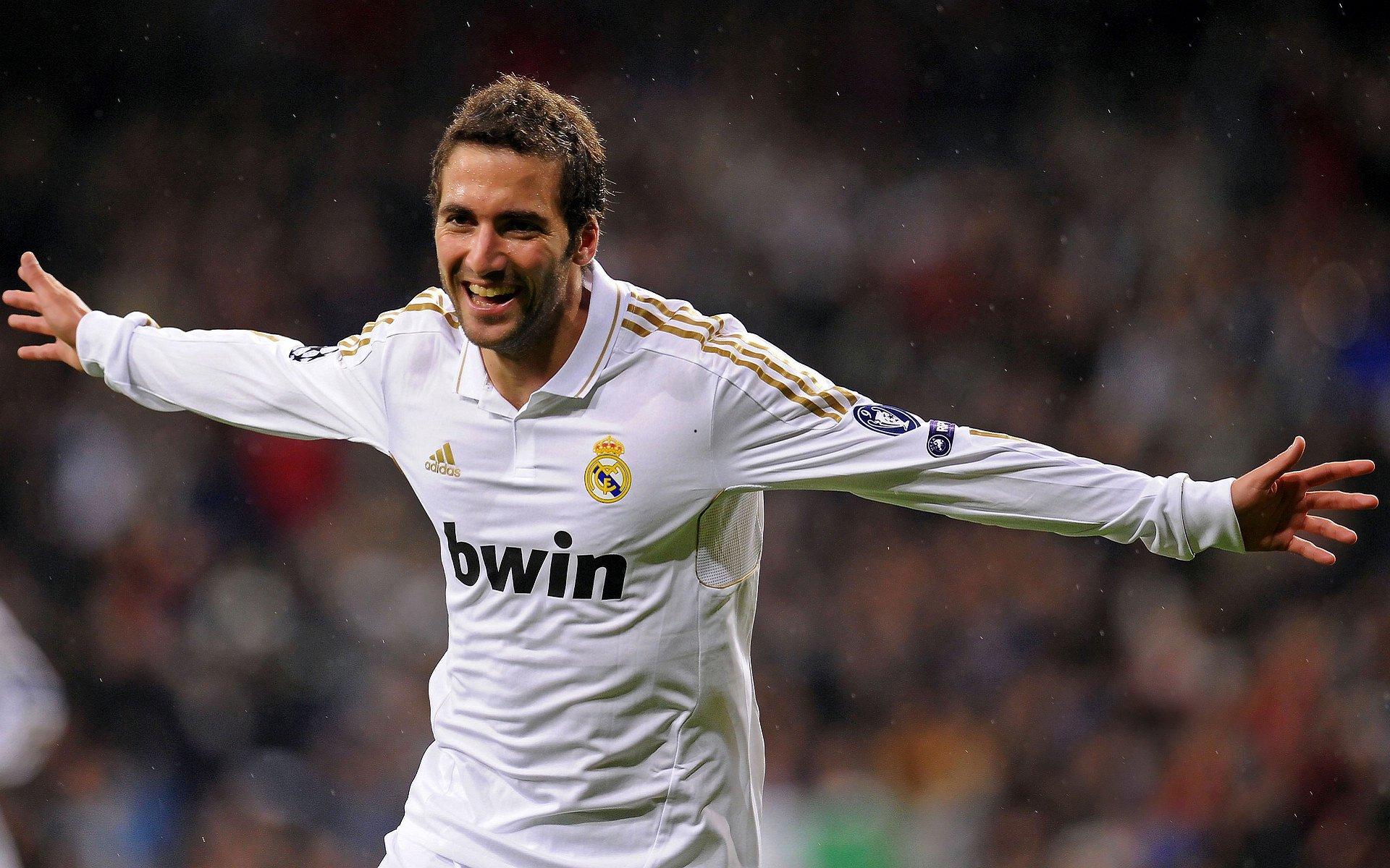 曼城强硬立场，埃切韦里未来仅限赫罗纳或曼城，二选一局面引发足